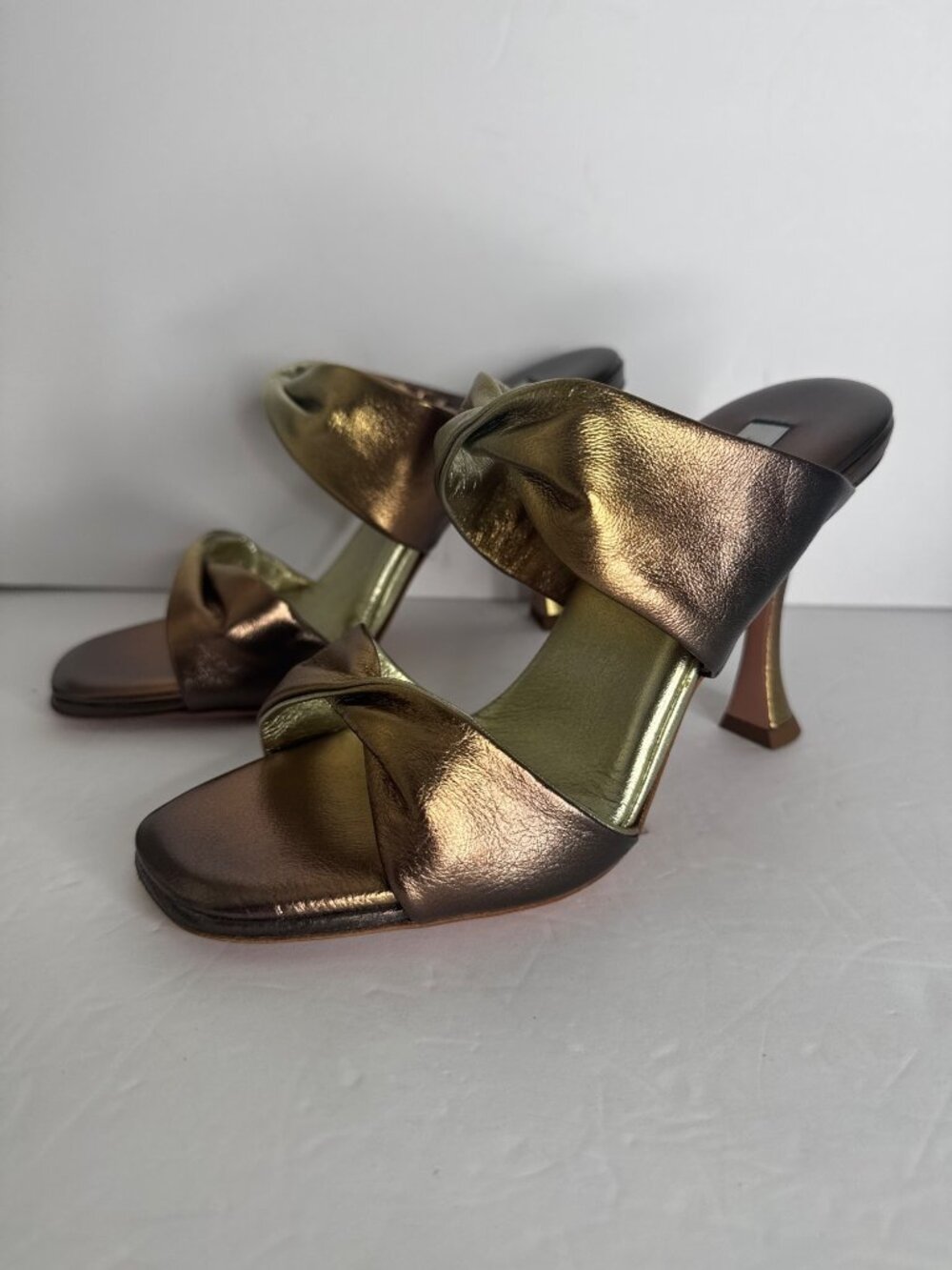 NIB Aquazzura Twist Sandal 95 in Gold Chocolate Flared Heel Size EU 37 - Picture 5 of 10